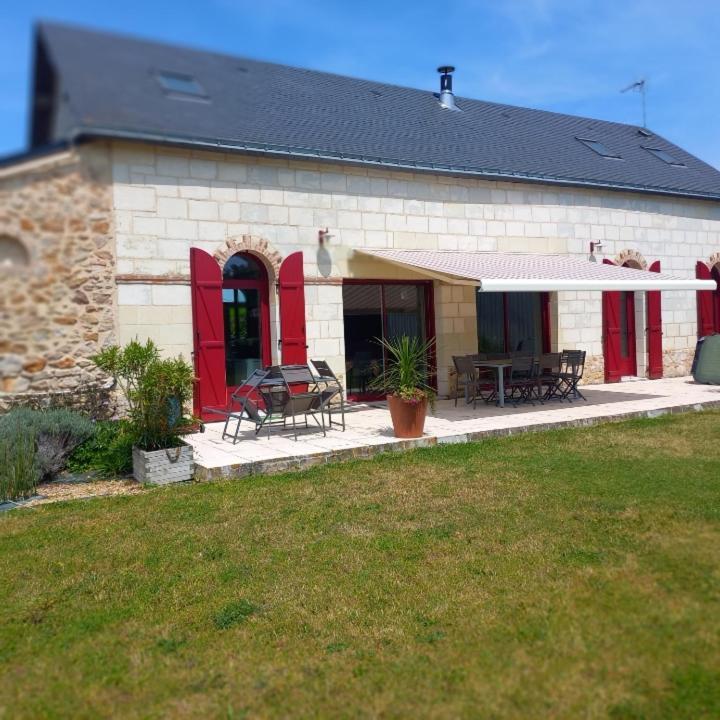 Jolie Maison De Campagne En Pierre De Tuffeau Longue Exterior photo